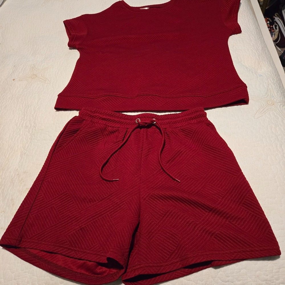 Dokotoo Womens 2 piece drawstring shorts and top crimson size M textured